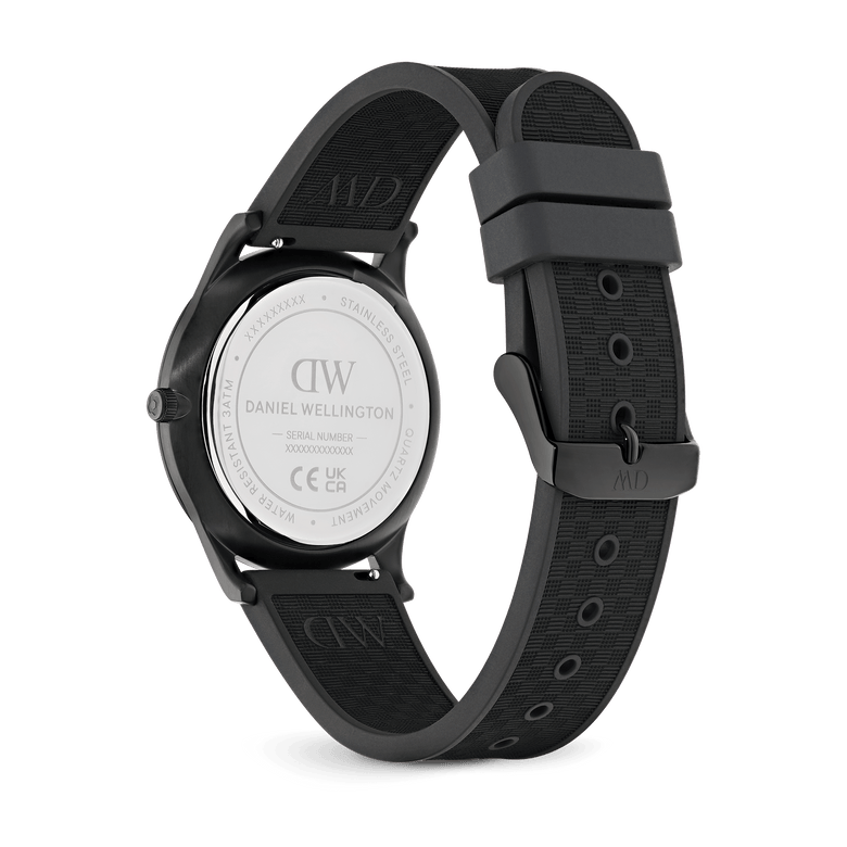 Pathfinder Black-Rubber Black