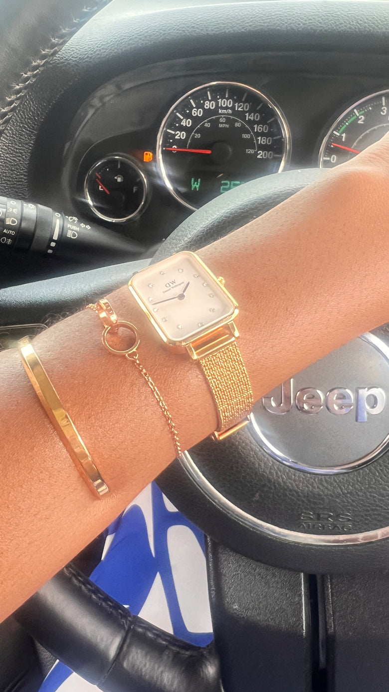 Photo from a customer review: 5 out of 5 stars, Zee
